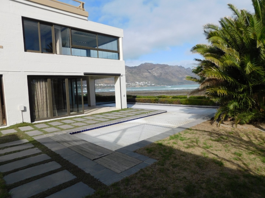 6 Bedroom Property for Sale in Harbour Island Western Cape